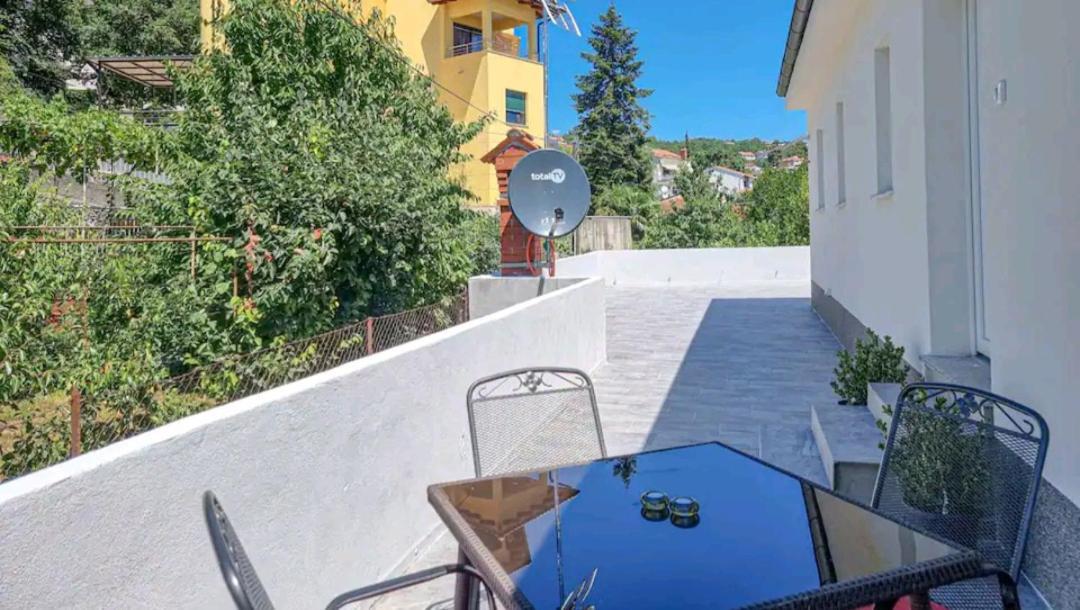Vale Mare Apartment Opatija Exterior foto